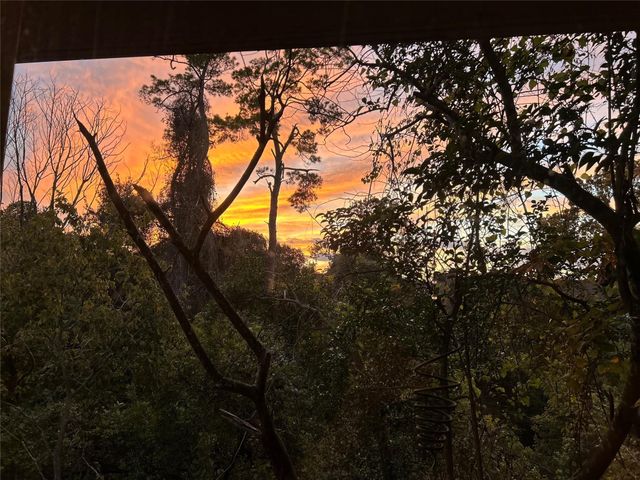 8211 Katy Freeway 17, Houston, TX 77024