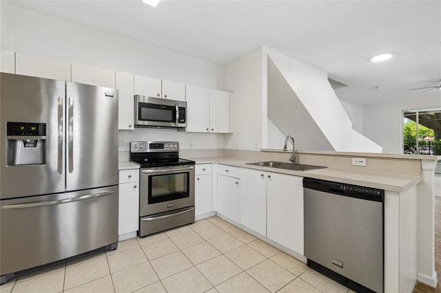 10925 WINTER CREST DRIVE, Riverview, FL 33569