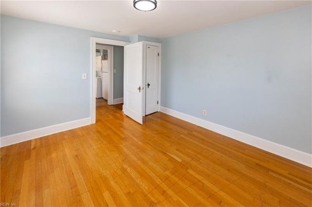 2414 Arctic Ave Apt 4, Virginia Beach, VA 23451