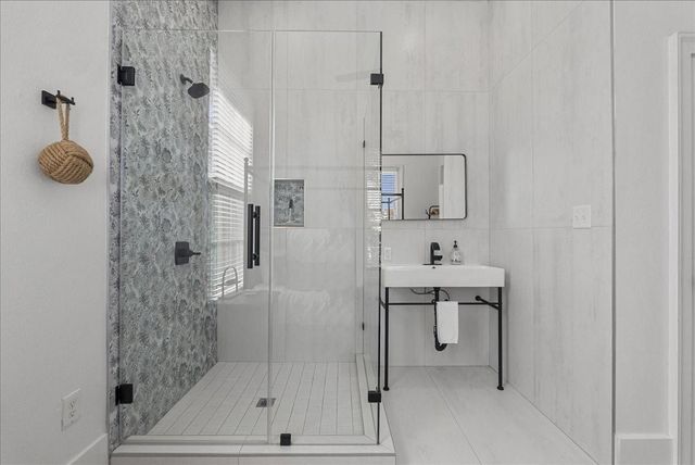 1724 33rd Street, Galveston, TX 77550