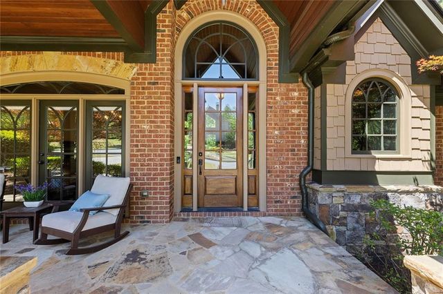 5623 Brendlynn Drive, Suwanee, GA 30024