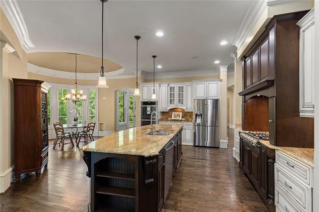 5623 Brendlynn Drive, Suwanee, GA 30024