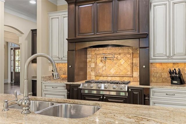 5623 Brendlynn Drive, Suwanee, GA 30024