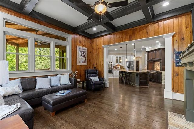 5623 Brendlynn Drive, Suwanee, GA 30024