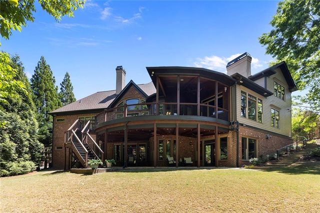 5623 Brendlynn Drive, Suwanee, GA 30024