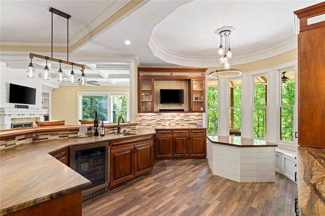5623 Brendlynn Drive, Suwanee, GA 30024