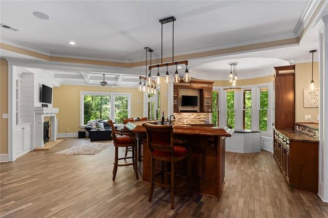5623 Brendlynn Drive, Suwanee, GA 30024
