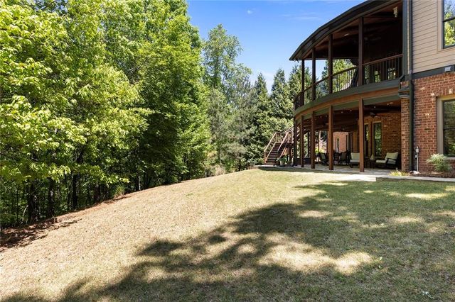 5623 Brendlynn Drive, Suwanee, GA 30024