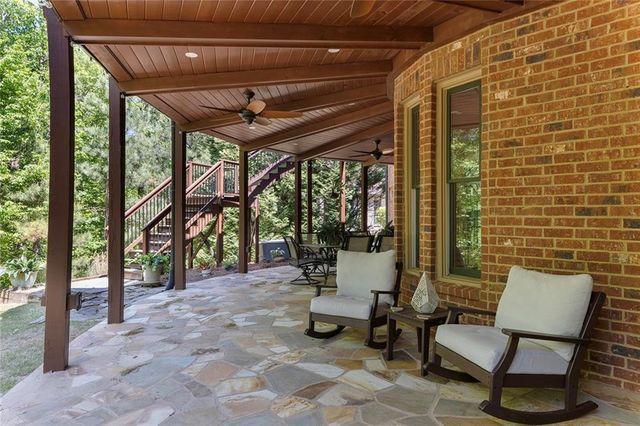 5623 Brendlynn Drive, Suwanee, GA 30024