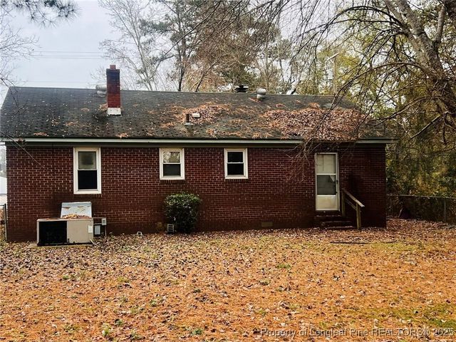 509 N Patterson Street, Maxton, NC 28364