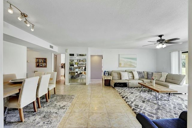 5337 Fountains Drive S, Lake Worth, FL 33467