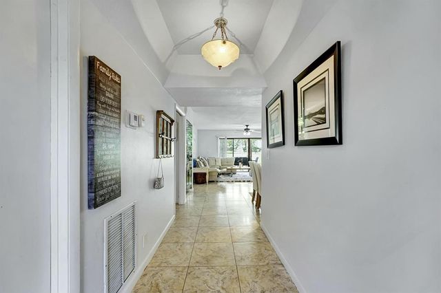 5337 Fountains Drive S, Lake Worth, FL 33467