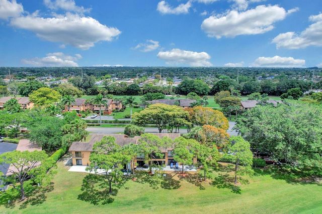 5337 Fountains Drive S, Lake Worth, FL 33467