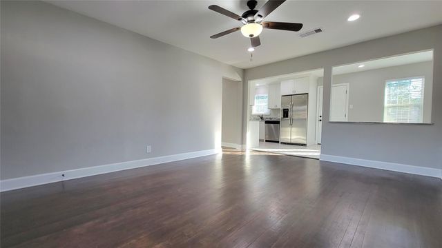 4311 Knotty Oaks Trail, Houston, TX 77045