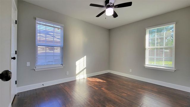 4311 Knotty Oaks Trail, Houston, TX 77045
