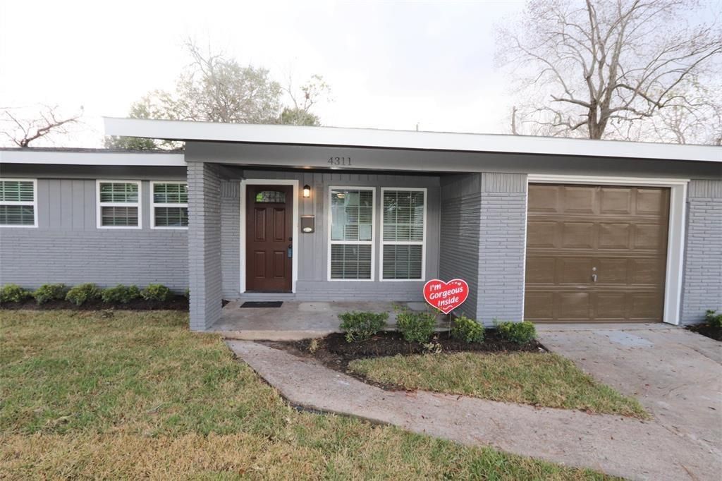 4311 Knotty Oaks Trail, Houston, TX 77045