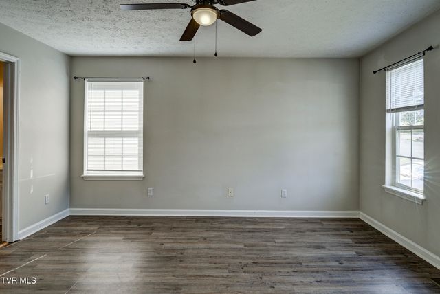 121 Saint James Place, Bristol, TN 37620