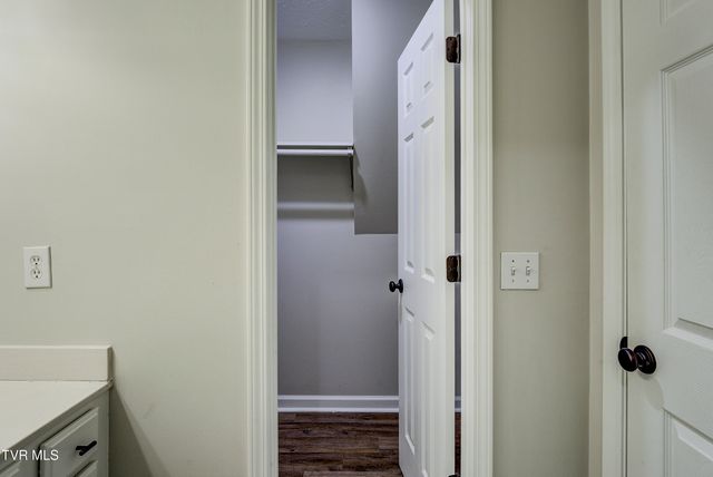 121 Saint James Place, Bristol, TN 37620