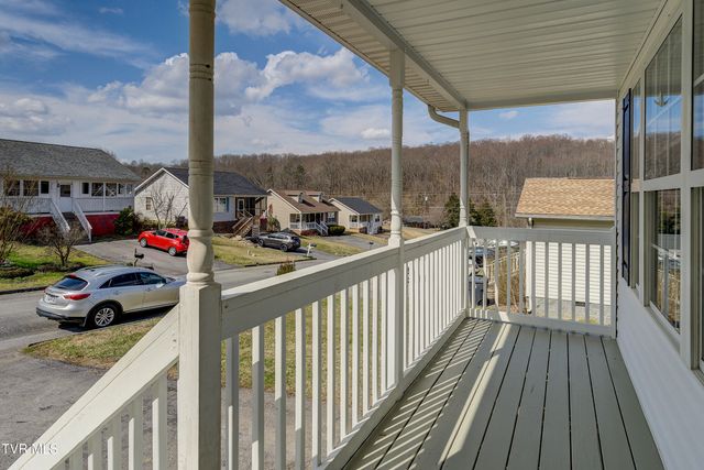 121 Saint James Place, Bristol, TN 37620