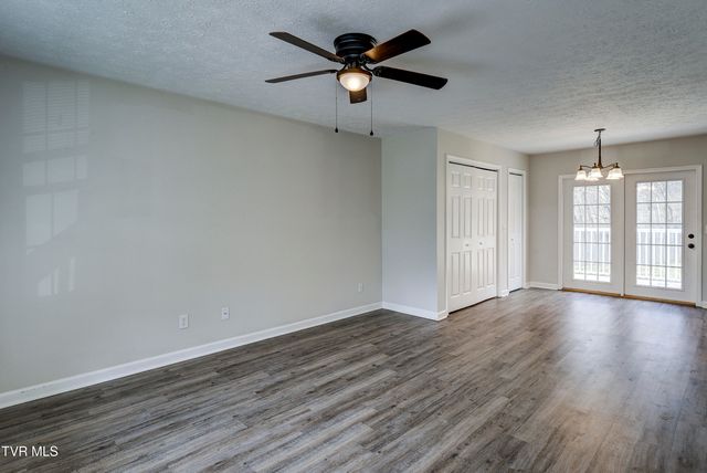 121 Saint James Place, Bristol, TN 37620