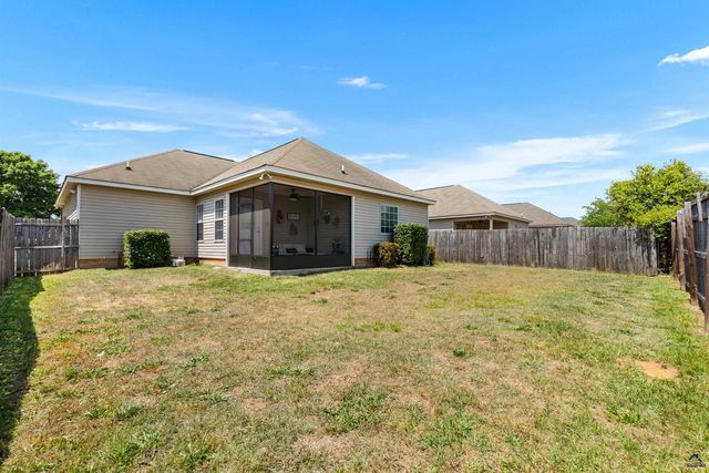 418 Covington Cove, Byron, GA 31008