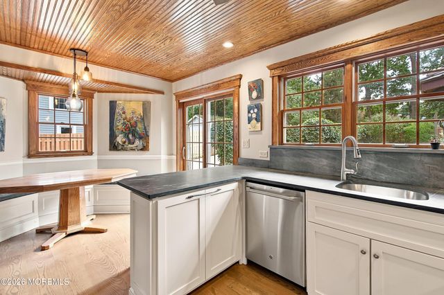 34 Allen Street, Rumson, NJ 07760
