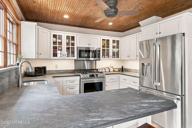34 Allen Street, Rumson, NJ 07760