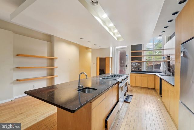 1602 BOLTON ST, Baltimore, MD 21217