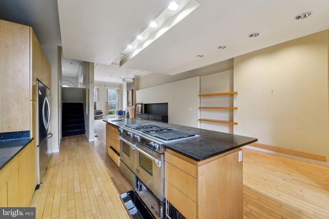 1602 BOLTON ST, Baltimore, MD 21217