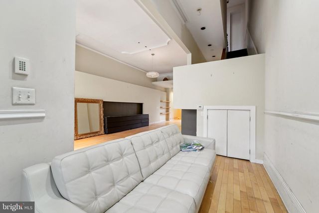 1602 BOLTON ST, Baltimore, MD 21217