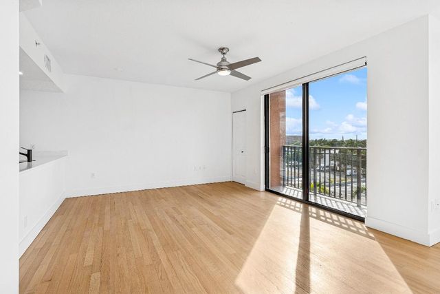 511 Lucerne Avenue 416, Lake Worth Beach, FL 33460