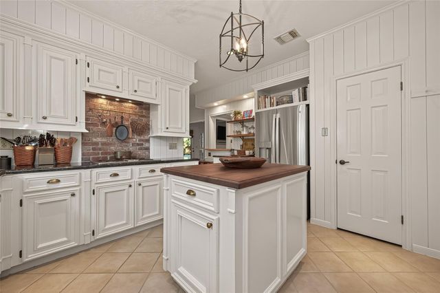 9622 Fenchurch Drive, Spring, TX 77379