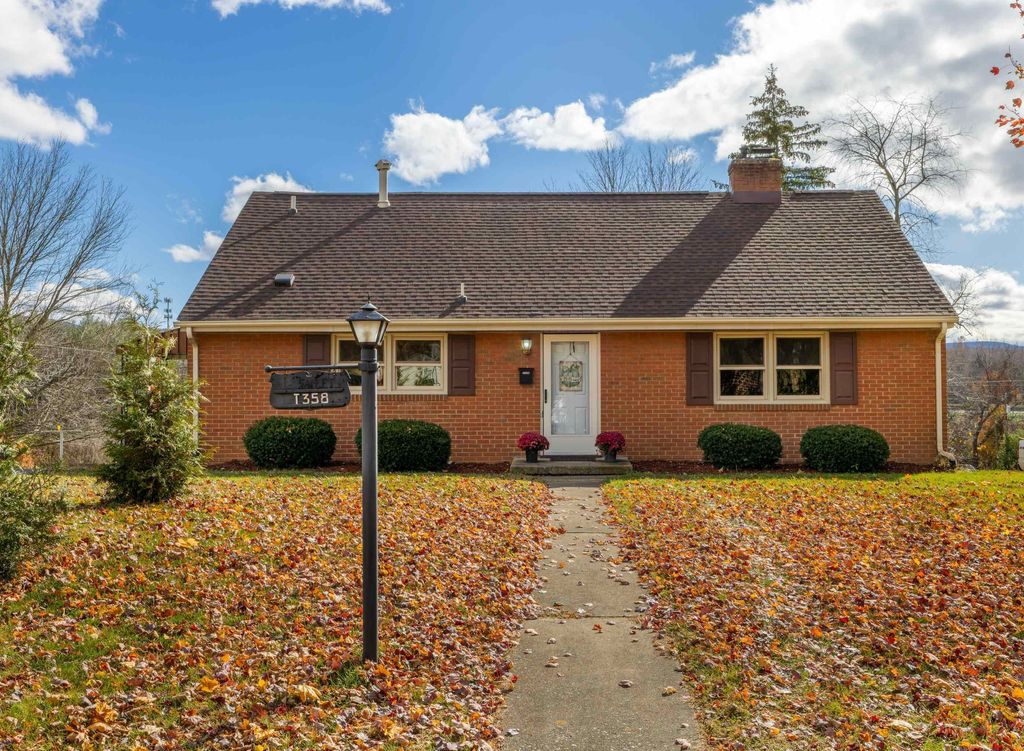 1358 KEESLING AVE, Waynesboro, VA 22980