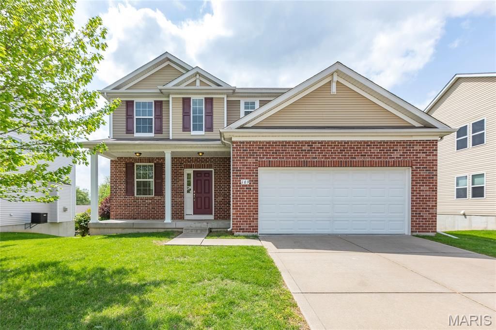 169 Brighton Park Drive, St Charles, MO 63303