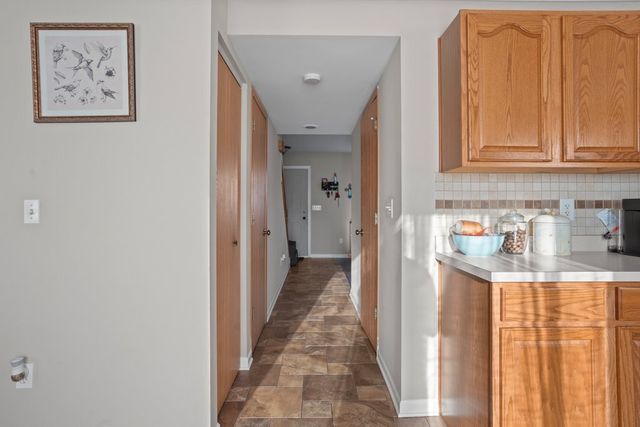 232 Stamford Lane, Romeoville, IL 60446