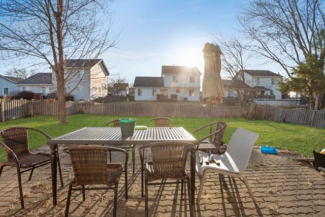 232 Stamford Lane, Romeoville, IL 60446