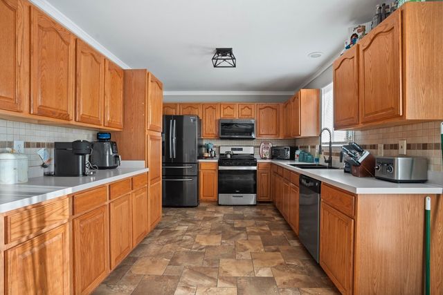 232 Stamford Lane, Romeoville, IL 60446