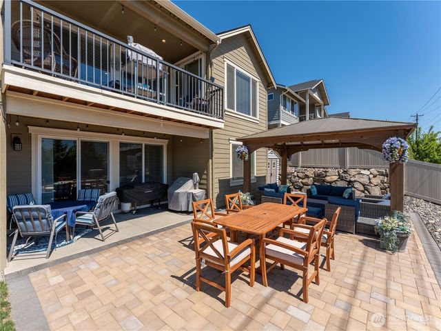 1974 Legendary Lane SE, East Wenatchee, WA 98802