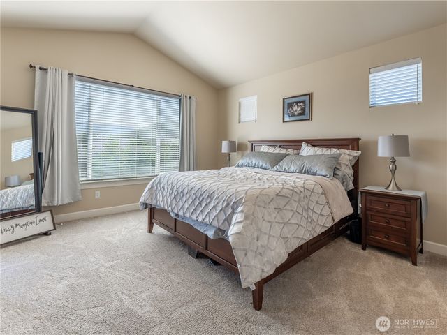 1974 Legendary Lane SE, East Wenatchee, WA 98802