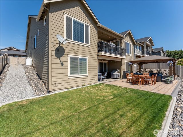 1974 Legendary Lane SE, East Wenatchee, WA 98802