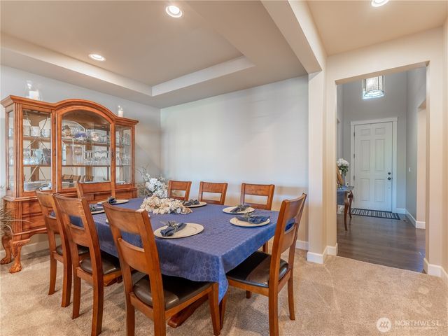 1974 Legendary Lane SE, East Wenatchee, WA 98802