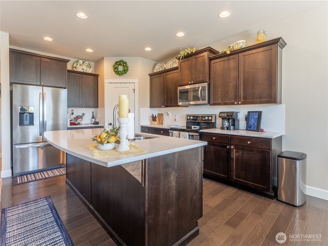 1974 Legendary Lane SE, East Wenatchee, WA 98802