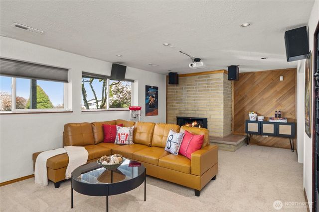 4538 Somerset Drive SE, Bellevue, WA 98006