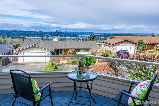4538 Somerset Drive SE, Bellevue, WA 98006