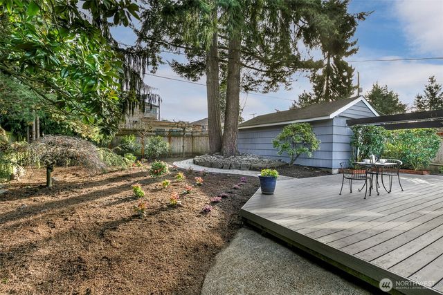 12044 2nd Avenue NW, Seattle, WA 98177