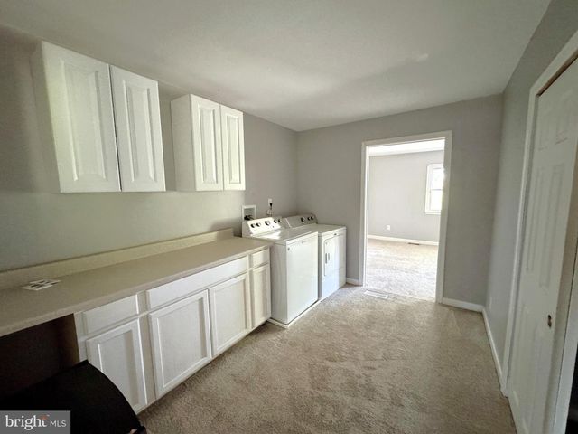 704 N MAIN ST, Clayton, NJ 08312