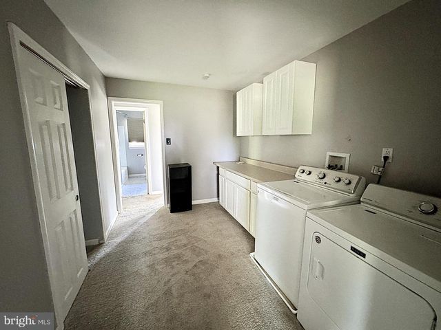 704 N MAIN ST, Clayton, NJ 08312