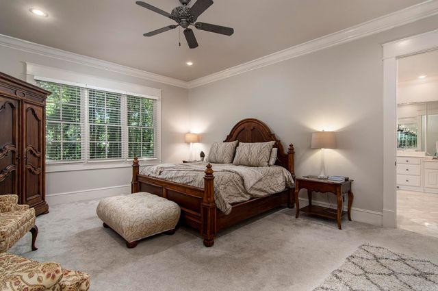 60 Sologne Cir, Little Rock, AR 72223