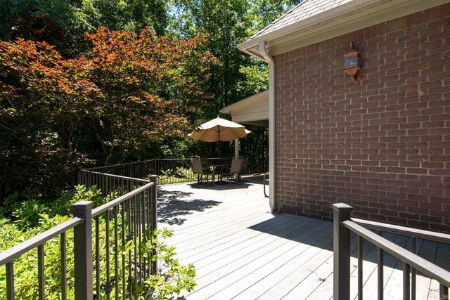 60 Sologne Cir, Little Rock, AR 72223