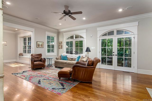 60 Sologne Cir, Little Rock, AR 72223